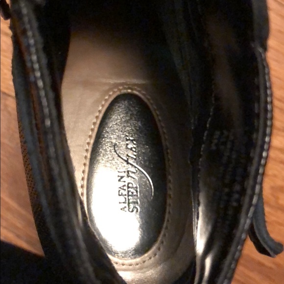 Booties - Picture 5 of 6